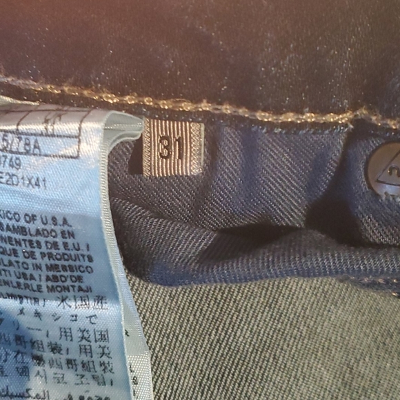 Guess bootcut jeans - Picture 3 of 4
